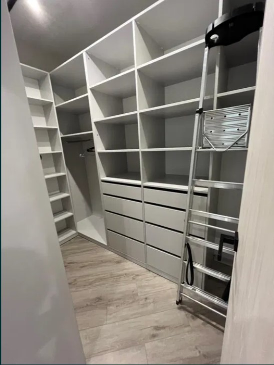 Більше 2000 доларів на місяць: що особливого у найдорожчих квартирах для оренди в Ужгороді